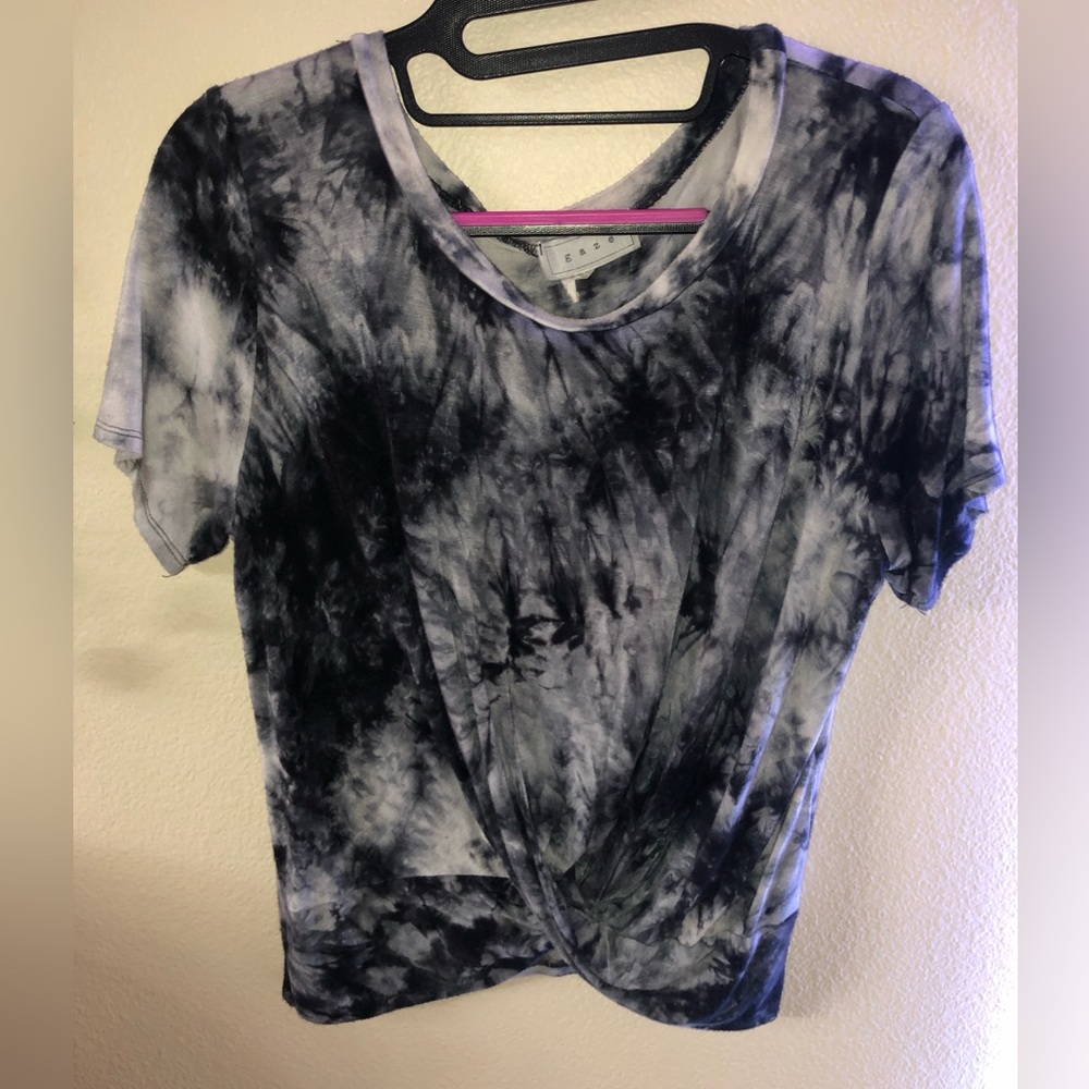 gaze black n white short sleeved blouse